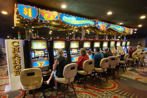 Universal slots casino Honduras